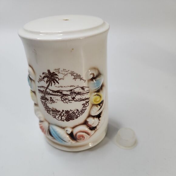 Vintage St. Thomas Seashell Salt And Pepper Shakers, ceramic - Picture 2 of 11